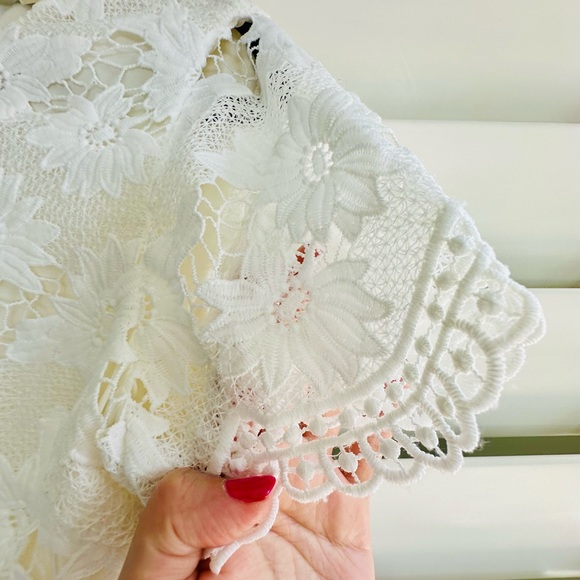 Alice + Olivia Karen Lace Mini Dress size 8 - Picture 6 of 11